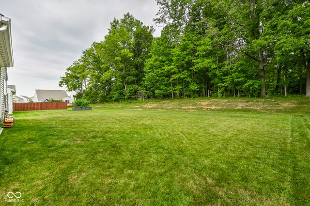 6768 Keepsake Drive, Whitestown, IN 46075