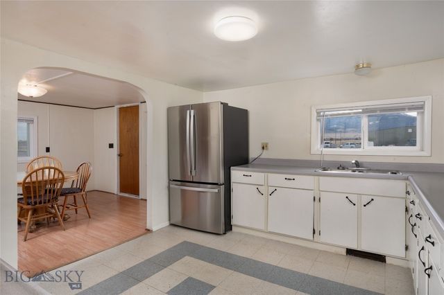 1215 E Gallatin Street, Livingston, MT 59047