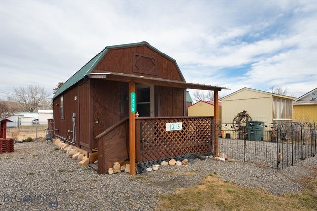 1215 E Gallatin Street, Livingston, MT 59047