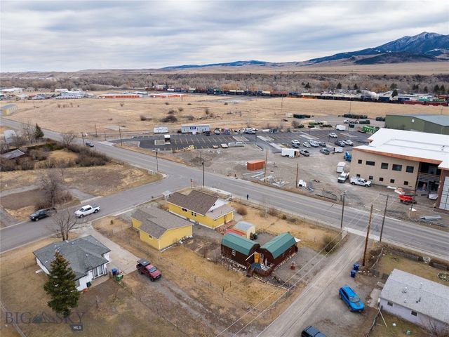 1215 E Gallatin Street, Livingston, MT 59047