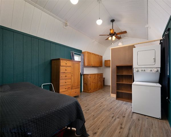 1215 E Gallatin Street, Livingston, MT 59047