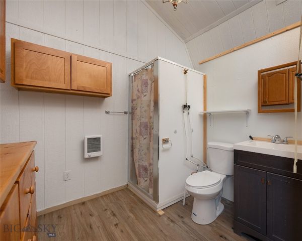 1215 E Gallatin Street, Livingston, MT 59047