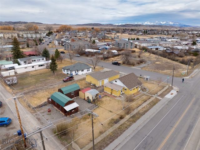 1215 E Gallatin Street, Livingston, MT 59047