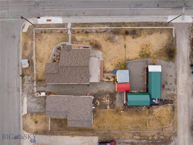 1215 E Gallatin Street, Livingston, MT 59047