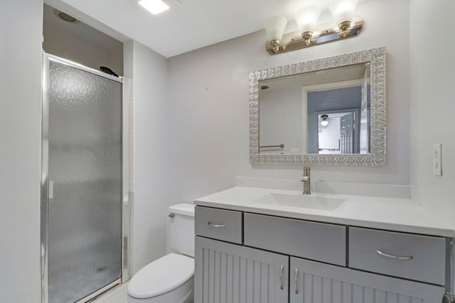 4280 Hazel Avenue B, Palm Beach Gardens, FL 33410