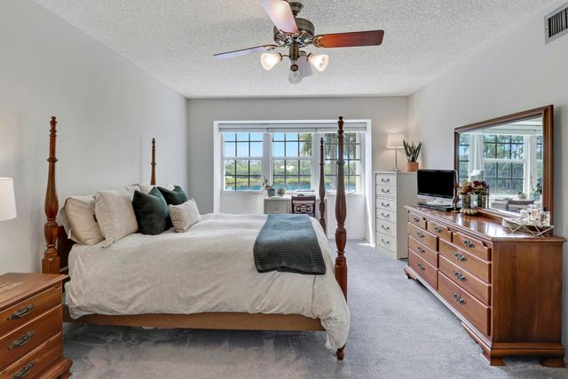 4280 Hazel Avenue B, Palm Beach Gardens, FL 33410