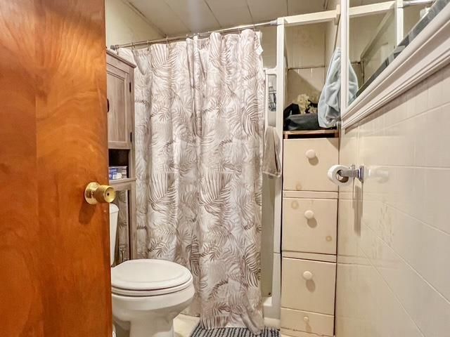 7020 E Arnold Lake Road, Harrison, MI 48625