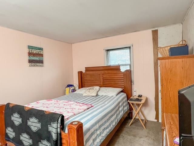 7020 E Arnold Lake Road, Harrison, MI 48625