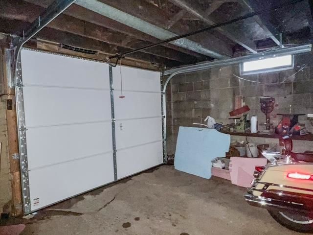 7020 E Arnold Lake Road, Harrison, MI 48625