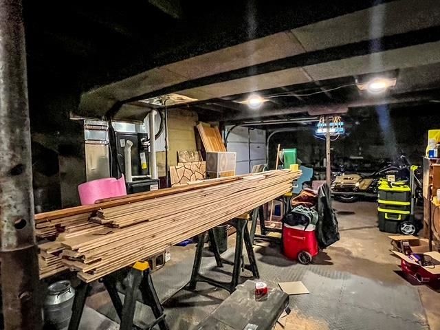 7020 E Arnold Lake Road, Harrison, MI 48625