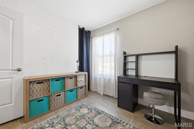 5332 Ville Angela Lane, Hazelwood, MO 63042