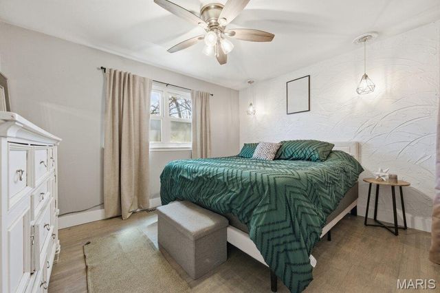 5332 Ville Angela Lane, Hazelwood, MO 63042