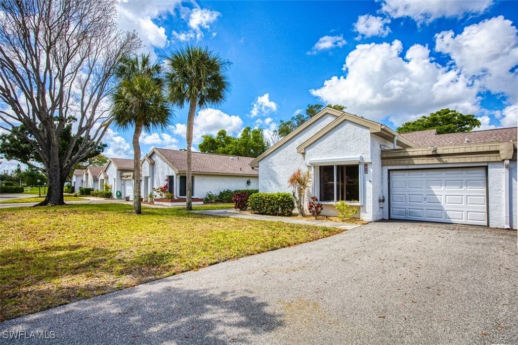 1815 Pine Glade CIR, Fort Myers, FL 33907