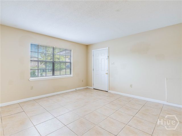 122 Woodhouse Lane, Savannah, GA 31406