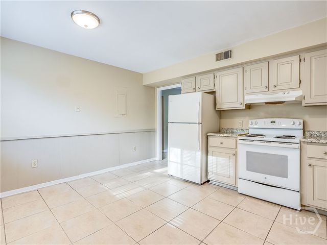 122 Woodhouse Lane, Savannah, GA 31406