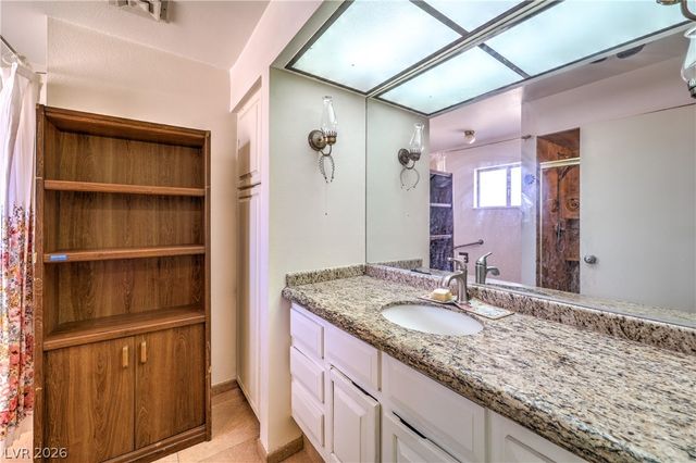 2880 Red Rock Street, Las Vegas, NV 89146