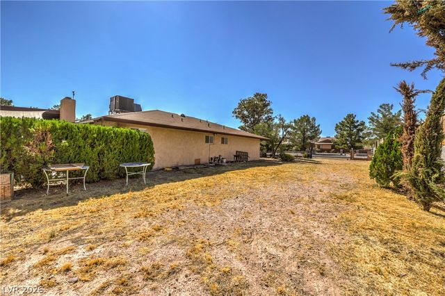 2880 Red Rock Street, Las Vegas, NV 89146