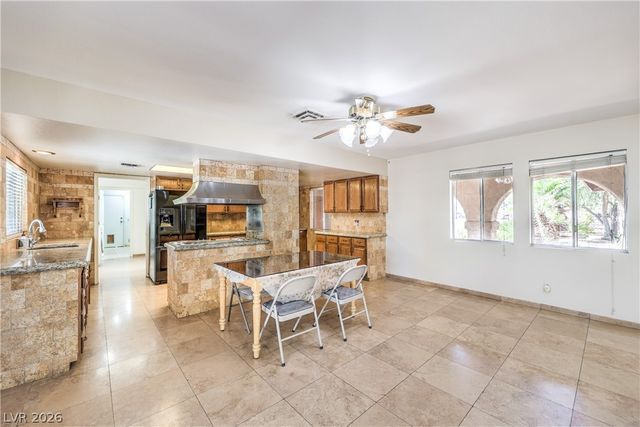 2880 Red Rock Street, Las Vegas, NV 89146