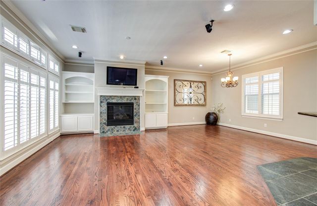 4613 Floyd Street, Houston, TX 77007