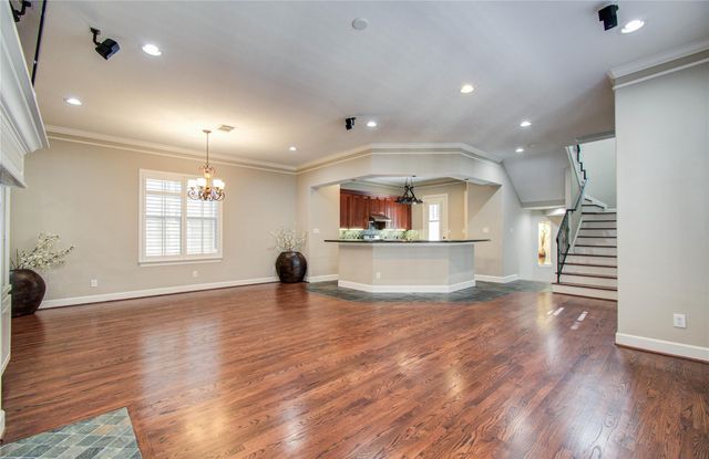 4613 Floyd Street, Houston, TX 77007