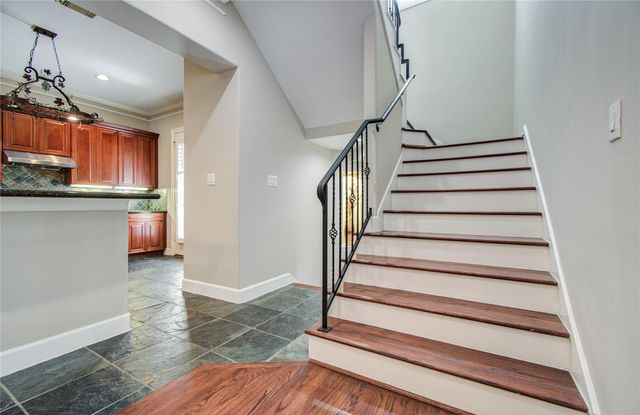 4613 Floyd Street, Houston, TX 77007