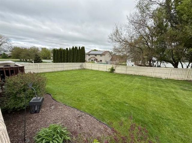 6518 Broadcast Parkway, Loves Park, IL 61111