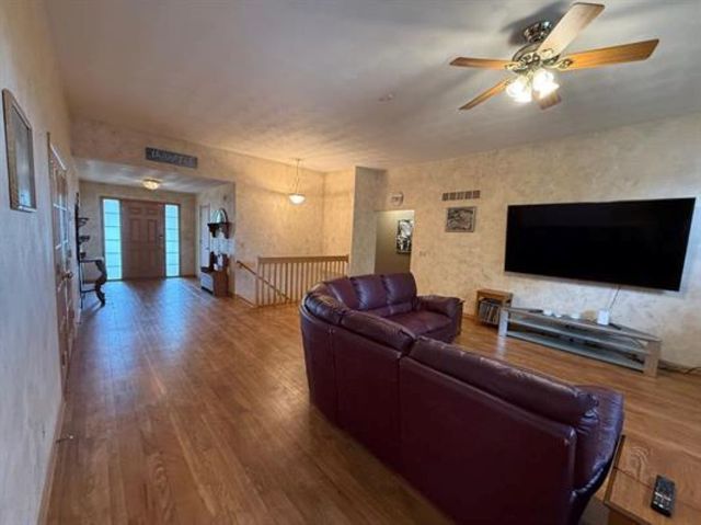6518 Broadcast Parkway, Loves Park, IL 61111