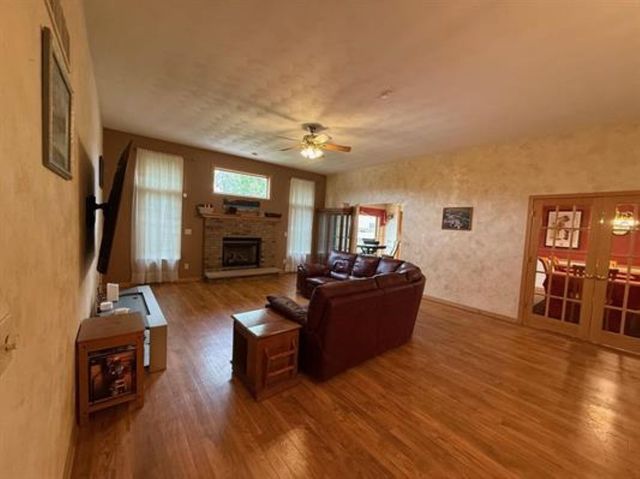 6518 Broadcast Parkway, Loves Park, IL 61111