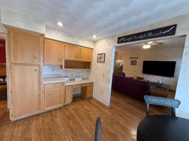 6518 Broadcast Parkway, Loves Park, IL 61111