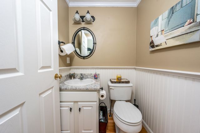 34 Bonwood Drive, Mashpee, MA 02649