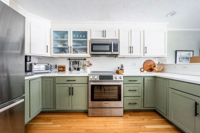 34 Bonwood Drive, Mashpee, MA 02649