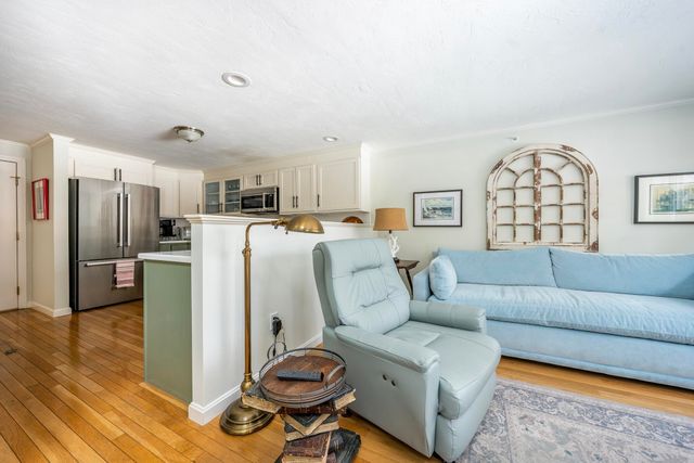 34 Bonwood Drive, Mashpee, MA 02649