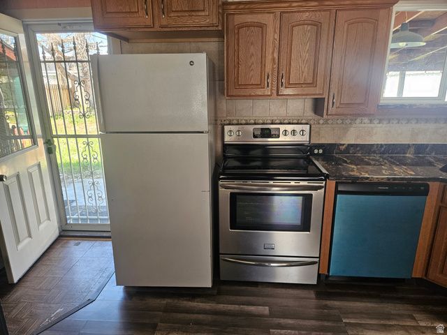 651 SHERWOOD DR, Layton, UT 84041
