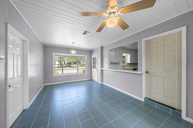 700 Lee St, Kerrville, TX 78028