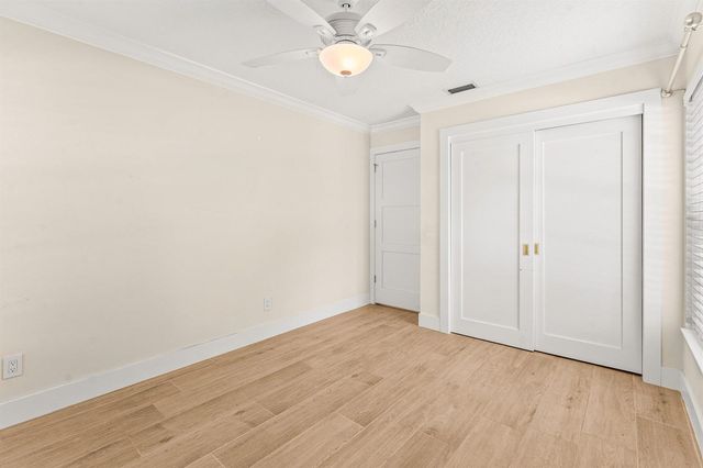 226 Moccasin Trail W, Jupiter, FL 33458