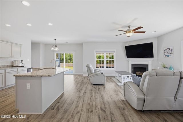 102 N Ardsley Lane, Rocky Point, NC 28457