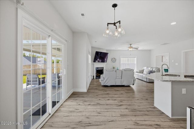 102 N Ardsley Lane, Rocky Point, NC 28457