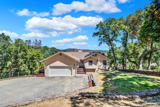 258 Circle Oaks Dr, Napa, CA 94558