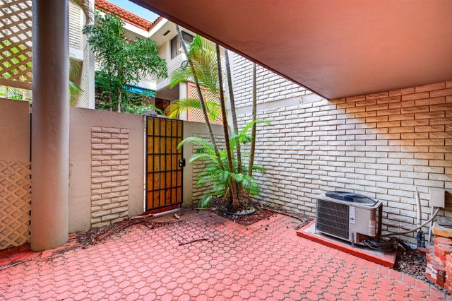 1401 NE 9th Street 20, Fort Lauderdale, FL 33304