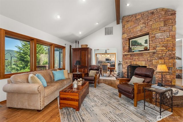 557 71 Mossyrock Avenue, Mossyrock, WA 98564