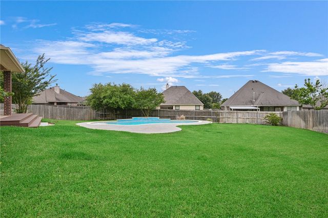 4001 Noirmont Court, College Station, TX 77845