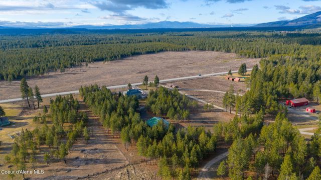 2019 E Brunner RD, Athol, ID 83801