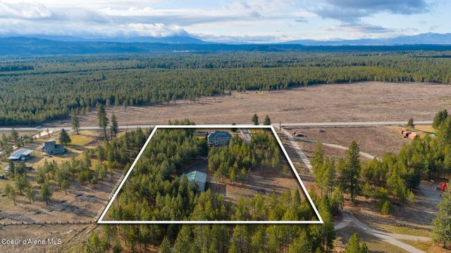 2019 E Brunner RD, Athol, ID 83801