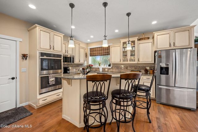 2019 E Brunner RD, Athol, ID 83801