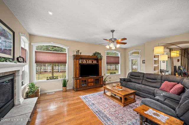 2019 E Brunner RD, Athol, ID 83801