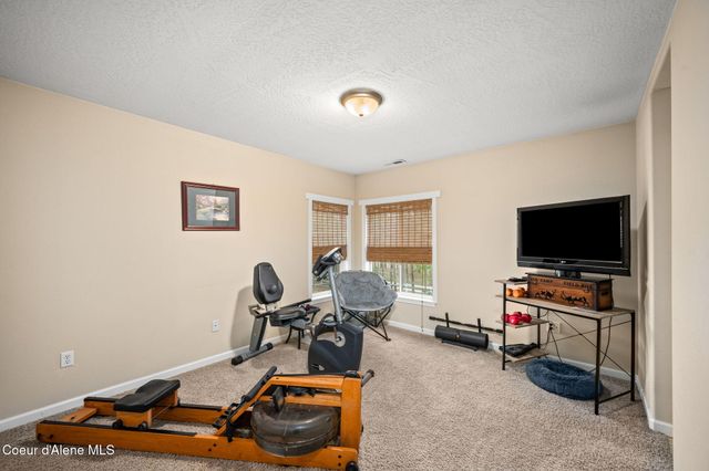 2019 E Brunner RD, Athol, ID 83801