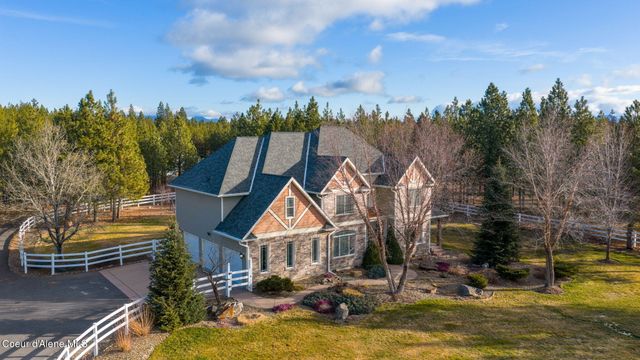 2019 E Brunner RD, Athol, ID 83801