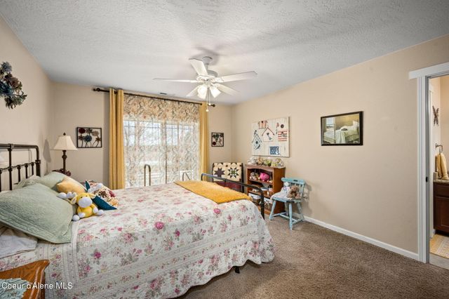 2019 E Brunner RD, Athol, ID 83801