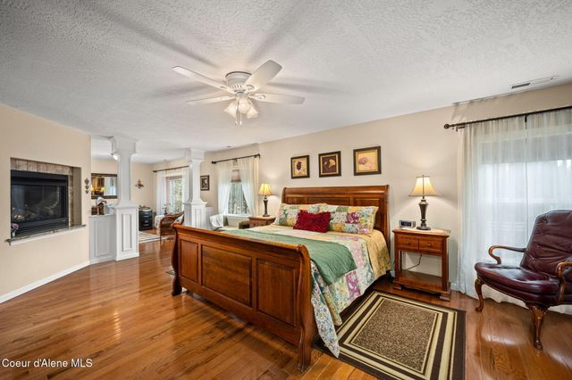 2019 E Brunner RD, Athol, ID 83801