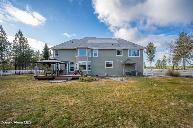 2019 E Brunner RD, Athol, ID 83801
